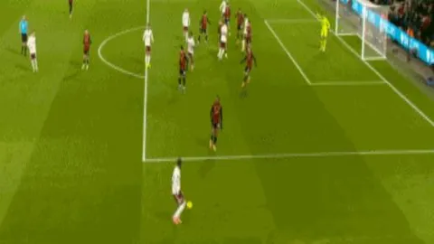 郑钦文担纲澳网揭幕战，中央球场赛程正式公布——央视新闻客户端最新报道